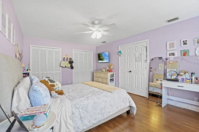 3679 Woods Walk Boulevard, Lake Worth, FL 33467