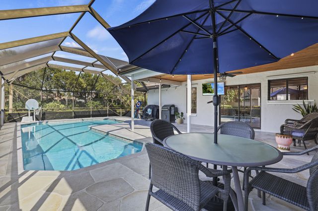 3679 Woods Walk Boulevard, Lake Worth, FL 33467