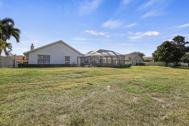 3679 Woods Walk Boulevard, Lake Worth, FL 33467