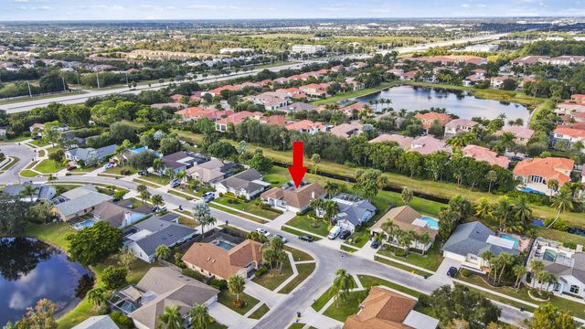 3679 Woods Walk Boulevard, Lake Worth, FL 33467
