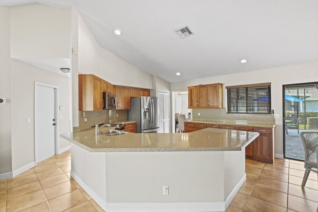 3679 Woods Walk Boulevard, Lake Worth, FL 33467