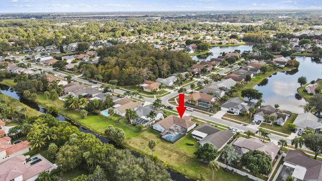 3679 Woods Walk Boulevard, Lake Worth, FL 33467