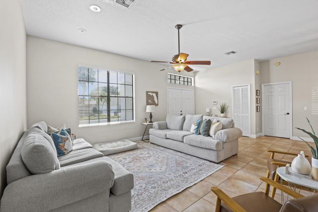 3679 Woods Walk Boulevard, Lake Worth, FL 33467