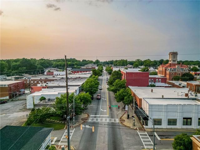 1079 Monticello Drive, Monroe, GA 30655