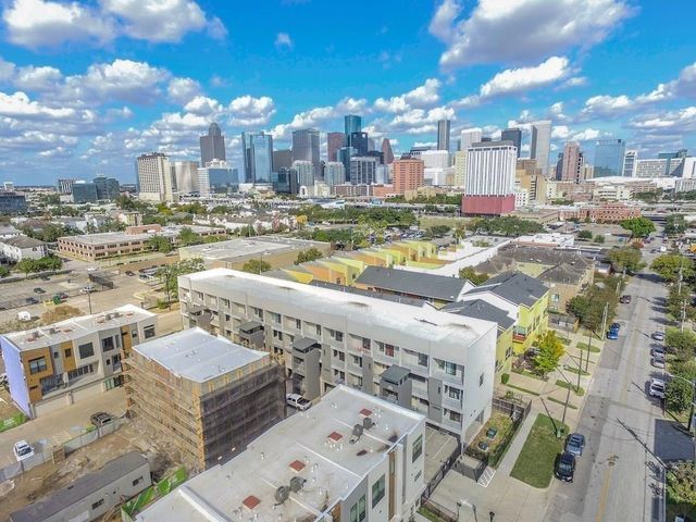 2401 Crawford Street A-213, Houston, TX 77004
