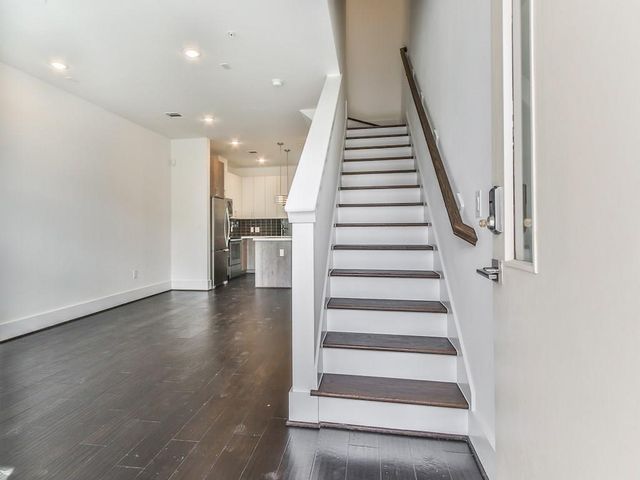 2401 Crawford Street A-213, Houston, TX 77004