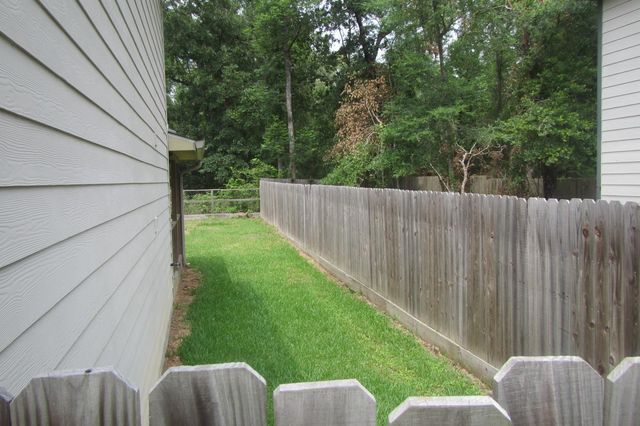 28612 Netawaka, Huntsville, TX 77320
