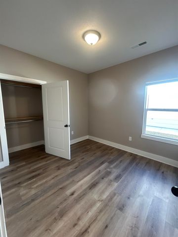 6820-6822 W White Pine, Wichita, KS 67205