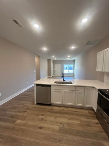 6820-6822 W White Pine, Wichita, KS 67205