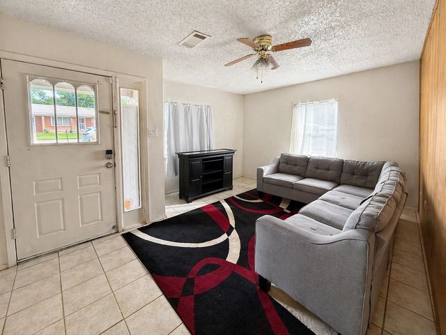 7813 Hood Street, Lakeside, TX 76135