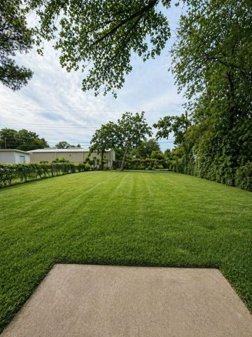 7813 Hood Street, Lakeside, TX 76135