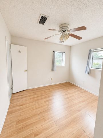 7813 Hood Street, Lakeside, TX 76135