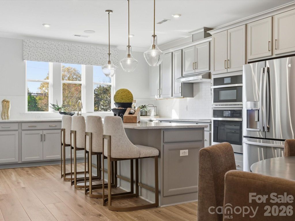 6008 Yellow Buckeye Drive, Charlotte, NC 28277