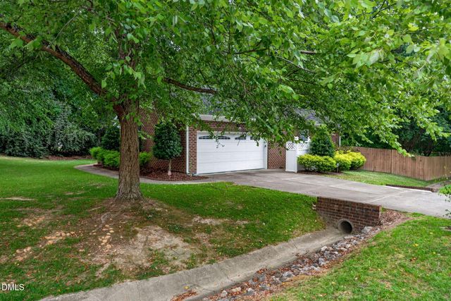 500 Parishgate Circle, Fuquay Varina, NC 27526