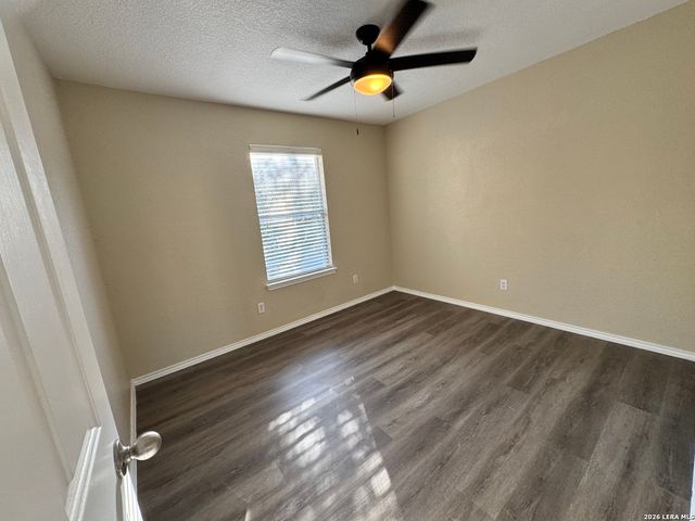 2218 Bedford Stage, San Antonio, TX 78213
