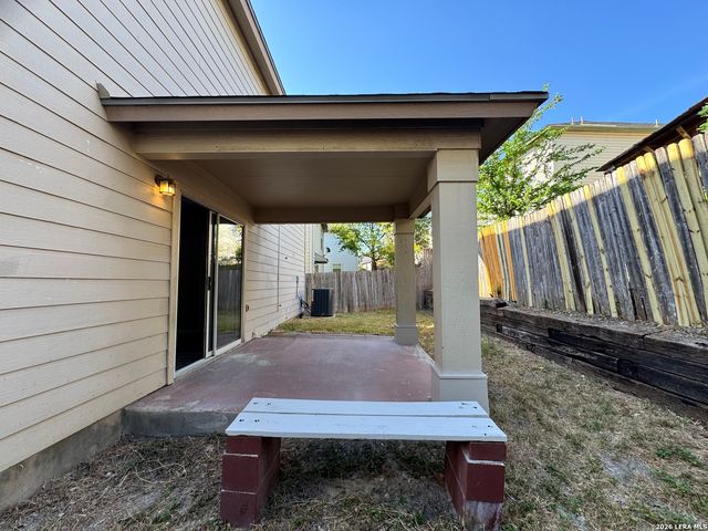 2218 Bedford Stage, San Antonio, TX 78213