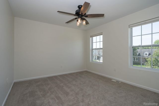 425 Knollwood Drive, Brandon Charter Township, MI 48462