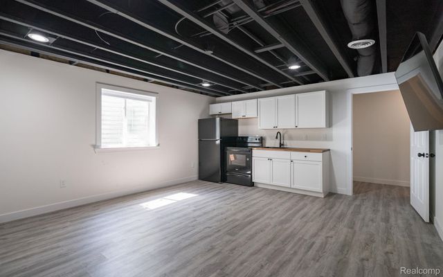 425 Knollwood Drive, Brandon Charter Township, MI 48462