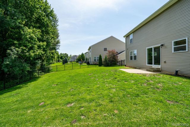 425 Knollwood Drive, Brandon Charter Township, MI 48462