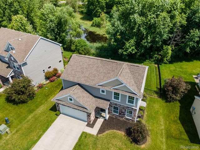 425 Knollwood Drive, Brandon Charter Township, MI 48462