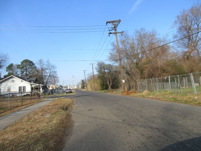 2825 Corbitt Street, Shreveport, LA 71108