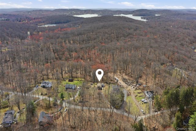 35 Highland Road, Mahopac, NY 10541