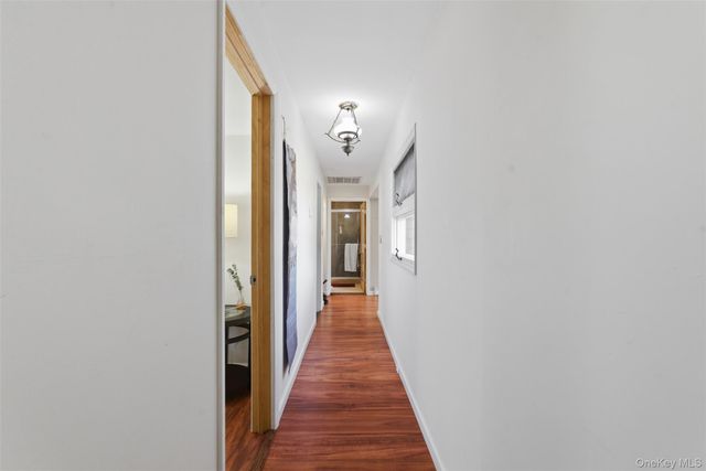35 Highland Road, Mahopac, NY 10541