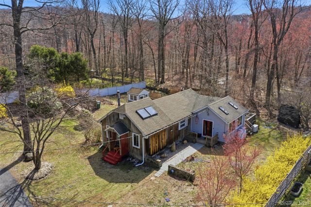 35 Highland Road, Mahopac, NY 10541