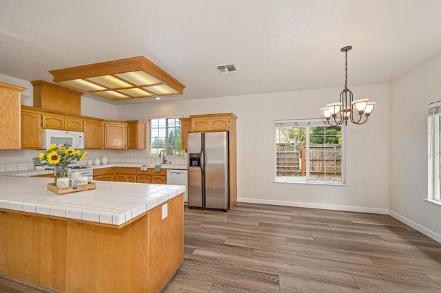 2926 Thrasher Ct, Cameron Park, CA 95682