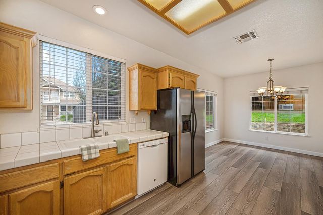2926 Thrasher Ct, Cameron Park, CA 95682