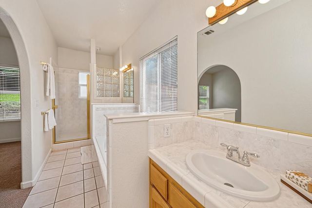 2926 Thrasher Ct, Cameron Park, CA 95682