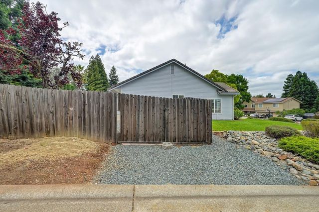 2926 Thrasher Ct, Cameron Park, CA 95682