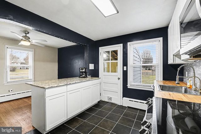 4818 RIDGE RD, Rosedale, MD 21237