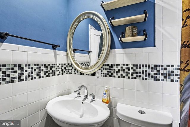 4818 RIDGE RD, Rosedale, MD 21237