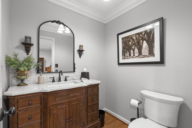 1004 Perkins Ln, Franklin, TN 37069