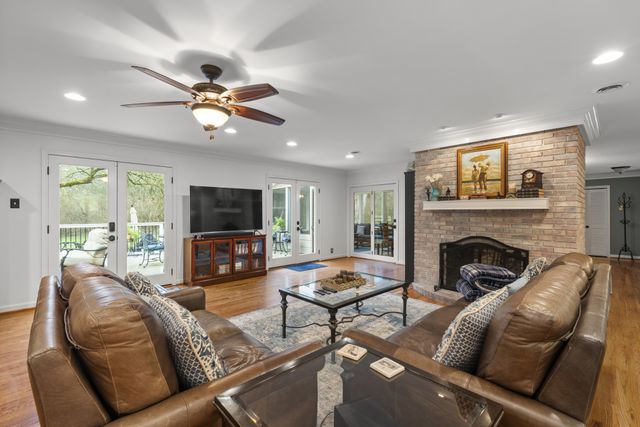 1004 Perkins Ln, Franklin, TN 37069