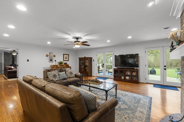 1004 Perkins Ln, Franklin, TN 37069