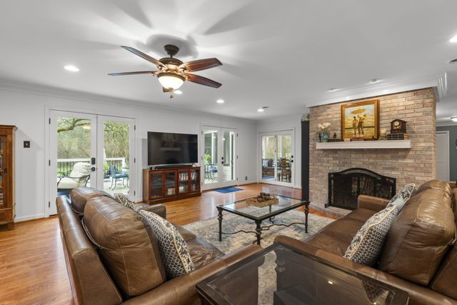 1004 Perkins Ln, Franklin, TN 37069