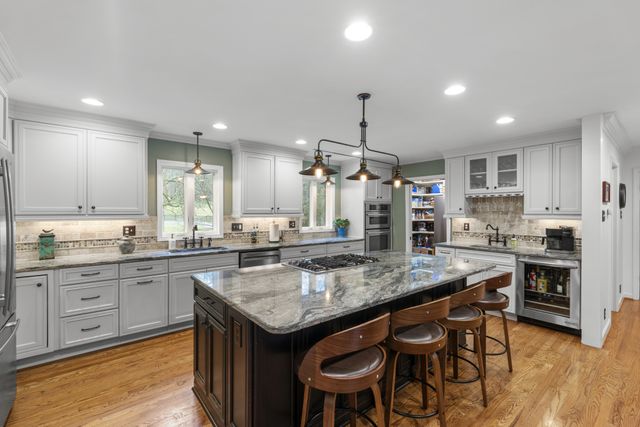 1004 Perkins Ln, Franklin, TN 37069