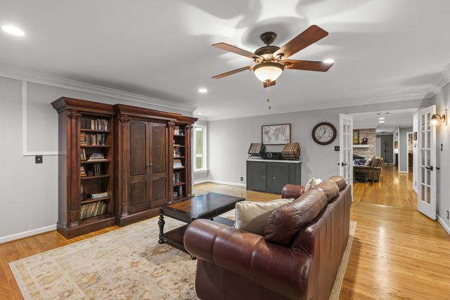 1004 Perkins Ln, Franklin, TN 37069