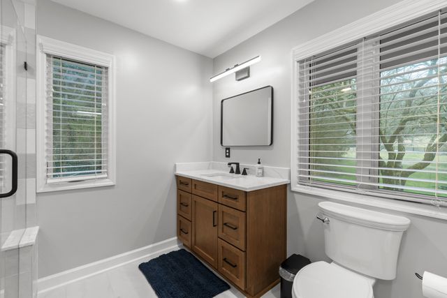 1004 Perkins Ln, Franklin, TN 37069