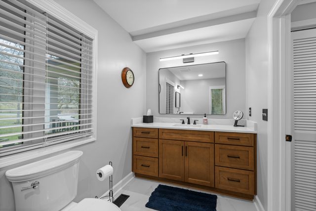 1004 Perkins Ln, Franklin, TN 37069