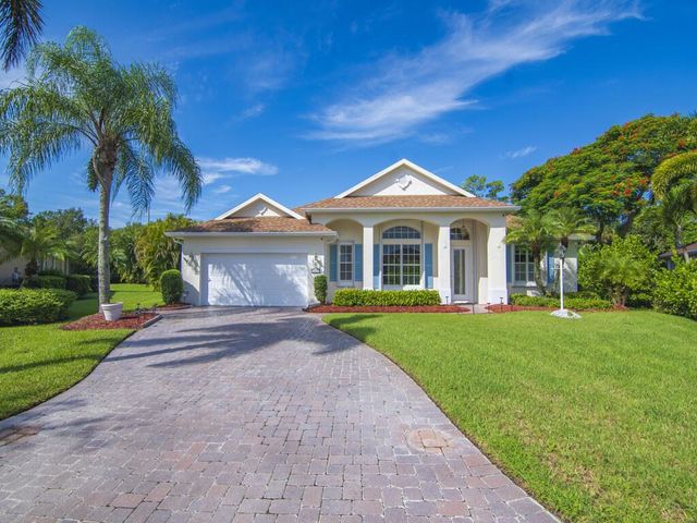 305 Bourdeaux Drive SW, Vero Beach, FL 32968