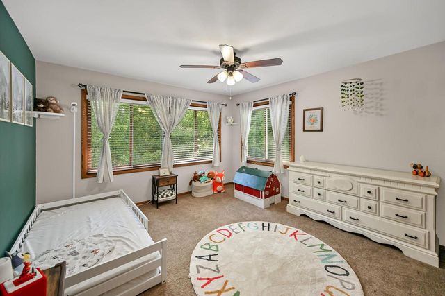 1661 Manchester DRIVE, Grafton, WI 53024