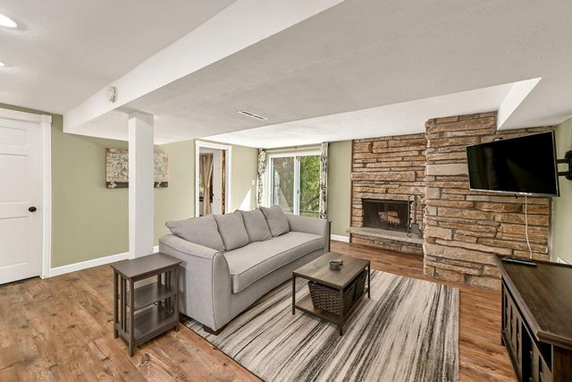 1661 Manchester DRIVE, Grafton, WI 53024