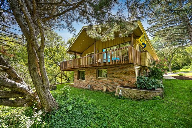 1661 Manchester DRIVE, Grafton, WI 53024