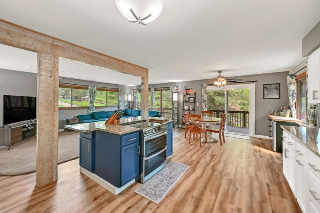 1661 Manchester DRIVE, Grafton, WI 53024