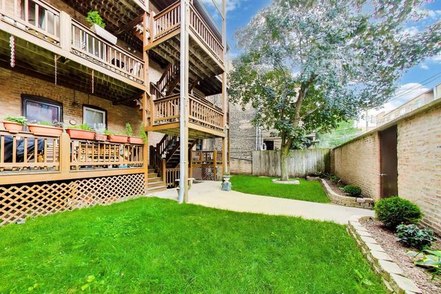 923 W Irving Park Road 2E, Chicago, IL 60613