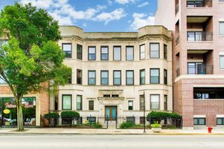 923 W Irving Park Road 2E, Chicago, IL 60613