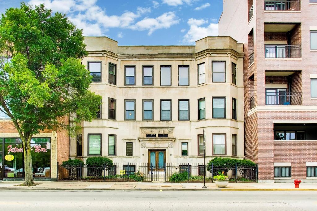 923 W Irving Park Road 2E, Chicago, IL 60613